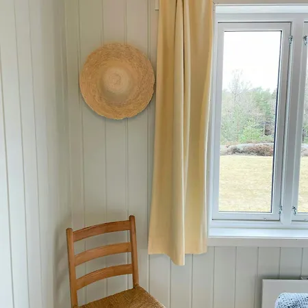 Charming 1970s At Risor, Oysang * Sondeled