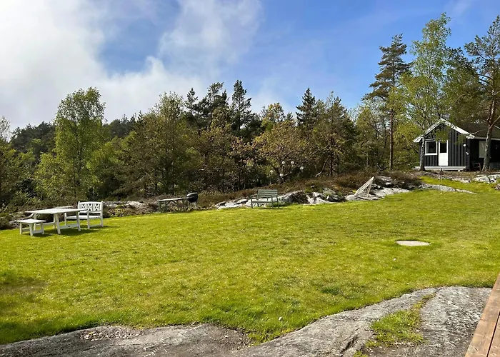 Ferienhaus Charming 1970s At Risor, Oysang